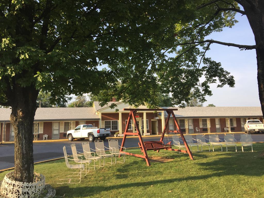 Old Kentucky Home Motel Bardstown Buitenkant foto