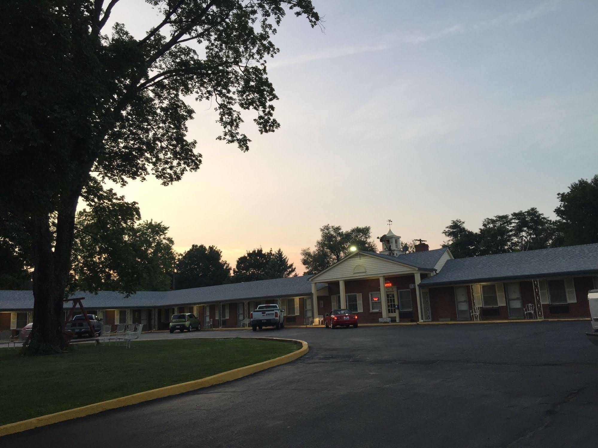 Old Kentucky Home Motel Bardstown Buitenkant foto
